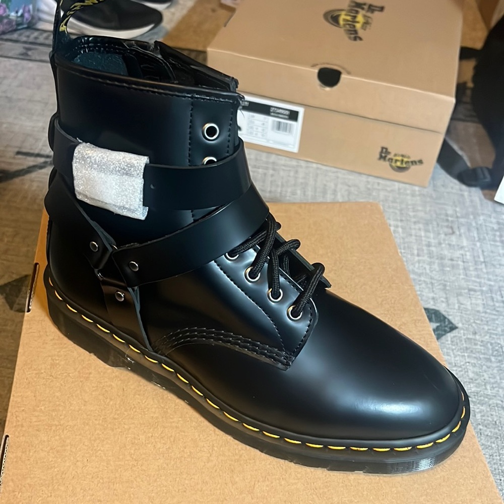 Dr.Martens Boot, 10 Women’s, Black - Picture 1 of 4